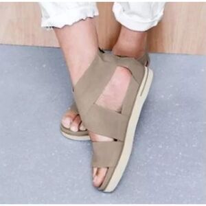 Eileen Fisher Strappy Sneaker Sandals 10 Womens Beige Earth Tumbled Nubuck